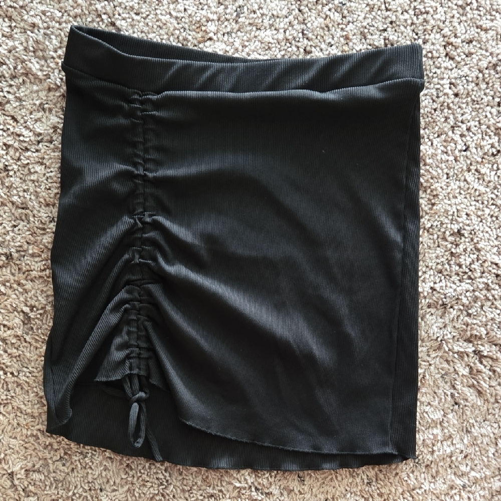 Chic Black Mini Skirt